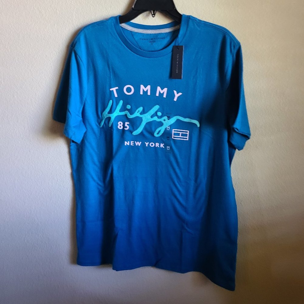 Tommy Hilifiger blue tshirt
